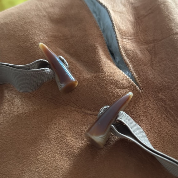 New SnugglePie Caramel Suede & Shearling Stroller Sack - Picture 11 of 12